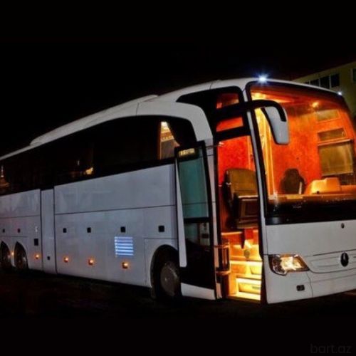 50 nəfərlik avtobus sifarişi