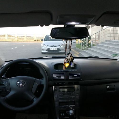Toyota Avensis: 2 l. | 2005 il 