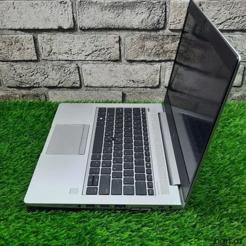 Intel Core i5, 8 GB, 13.3 
