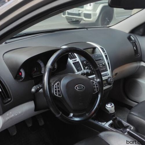 Kia Ceed: 2 l | 2007 il 