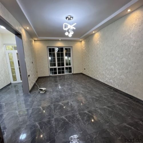 Saray qəs-də 4 otaqli həyət evi satiram. 