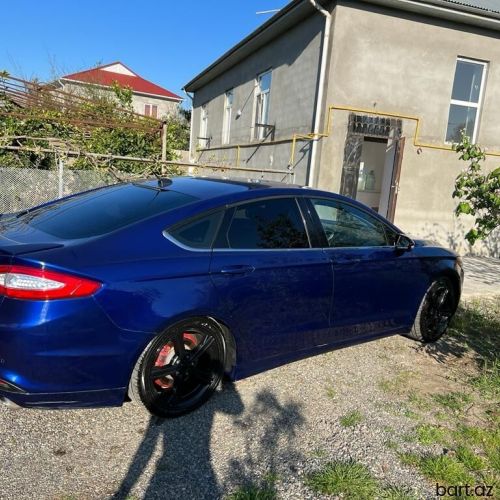 Ford Fusion: 1.5 l. | 2015 il