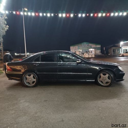Mercedes-Benz 320: 3.2 l | 2001 il