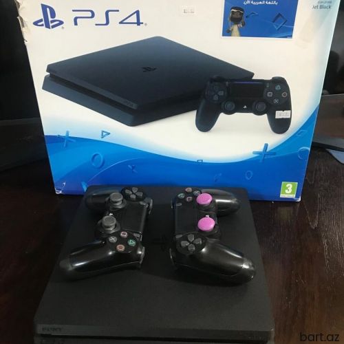 Play Station 4 .1 TB 