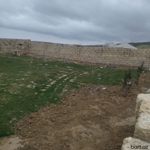 Abşeron rayonunda 4 sot torpaq sahəsi satilir.