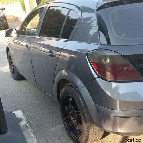 Opel Astra: 1.3 l. | 2006 il