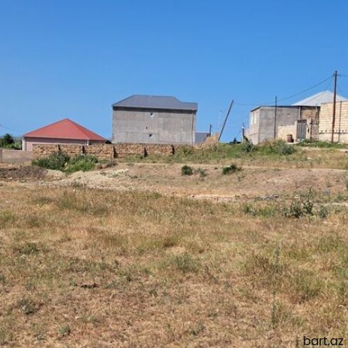 Saray qəs-də 12 sot torpaq sahəsi satilir.