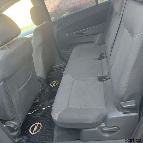 Opel Zafira: 1.7 l. | 2009 il | 253100 km. 