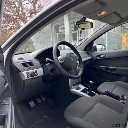 Opel Astra: 1.4 l. | 2009 il
