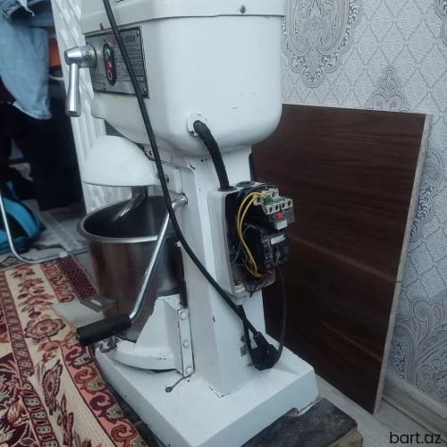 Profesional Xəmir Aparatı 10 kiloqramlıq.