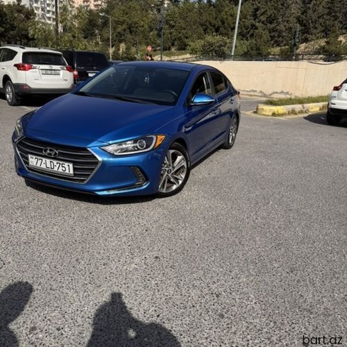 Hyundai Elantra: 2 l | 2017 il 