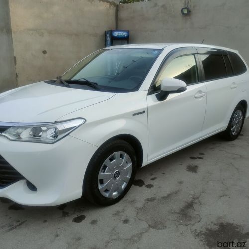 Toyota Corolla: 1.5 l | 2015 il 