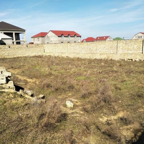 Yeni Balaxani qəs-də 12 sot torpaq sahəsi satilir.