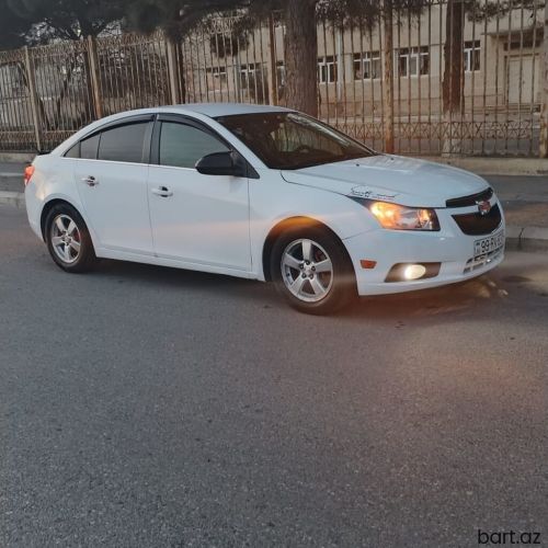 Chevrolet Cruze: 1.4 l. | 2012 il