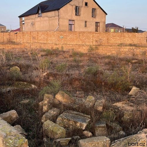 Suraxani rayonunda 3 sot torpaq sahəsi satilir.