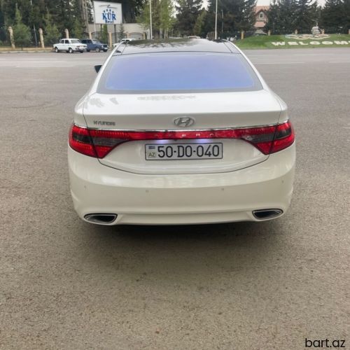 Hyundai Azera: 2.4 l. | 2013 il