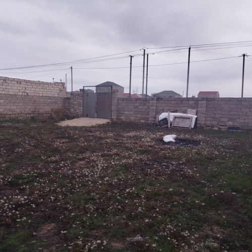 Maştağa qəs-də 5 sot torpaq sahəsi satilir.
