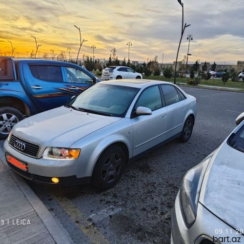 Audi A4: 1.8 l. | 2003 il 