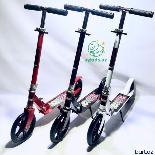 Dəmir korpuslu scooterlərimiz 