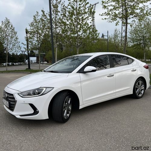 Hyundai Avante: 1.6 l | 2016 il 