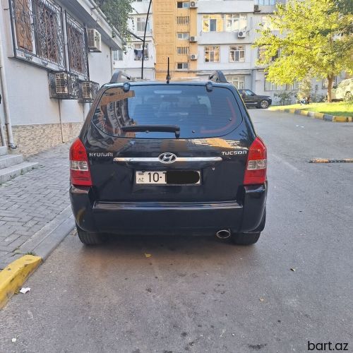 Hyundai Tucson: 2 l. | 2007 il