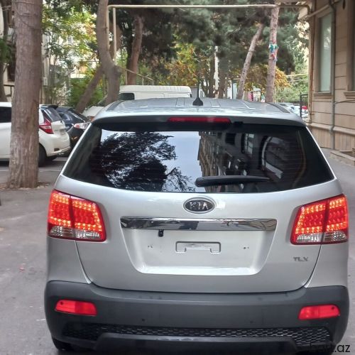 Kia Sorento: 2 l | 2010 il 