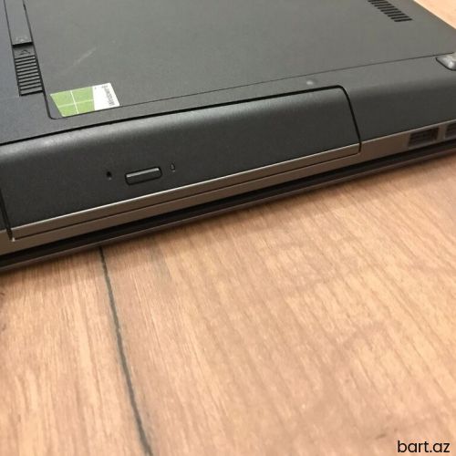 Intel Core i3, 8 GB, 15 