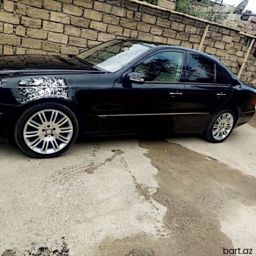 Mercedes-Benz E 320: 3.2 l | 2005 il