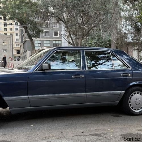 Mercedes-Benz 420: 4.2 l | Sedan