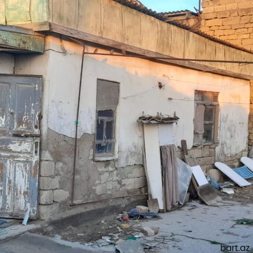 Suraxanıda həyət evi