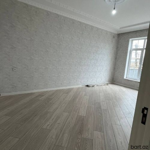 Maştağa qəs. 4 otaqlı həyət evi satilir.