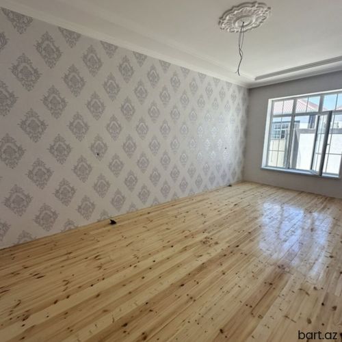 Məmmədlidə 3 otaqlı həyət evi satilir.