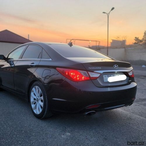 Hyundai Sonata: 2 l. | 2011 il 