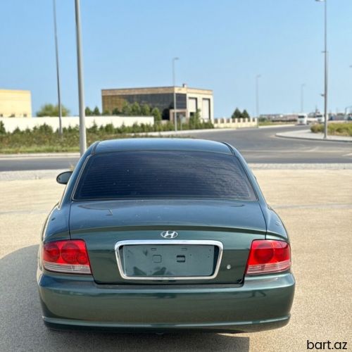 Hyundai Sonata: 2 l | 2001 il 