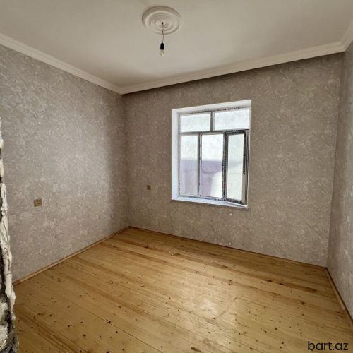 Hövsan qəs. 4 otaqlİ həyət evi satilir.