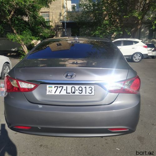 Hyundai Sonata: 2.4 l | 2012 il 