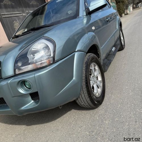 Hyundai Tucson: 2 l | 2009 il