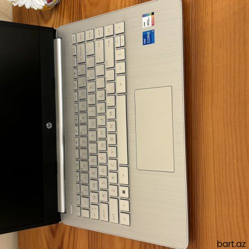 Intel Core i5, 12 GB, 14 