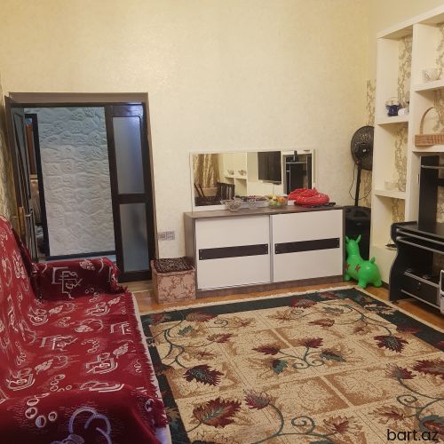 Razinde 2 otaqli menzil satilir