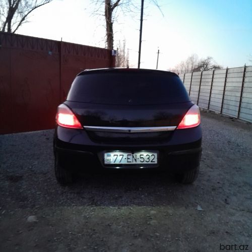 Opel Astra: 1.4 l | 2005 il