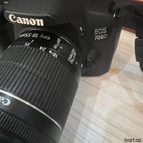 EOS 700 D 