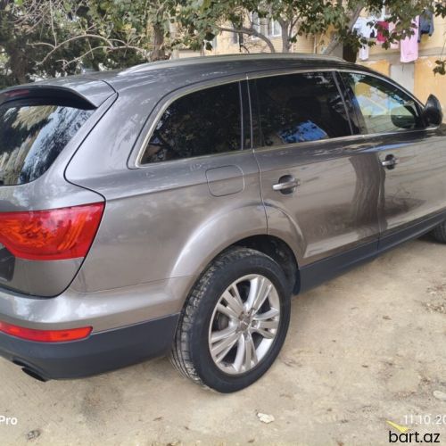 Audi Q7: 3 l | 2010 il 