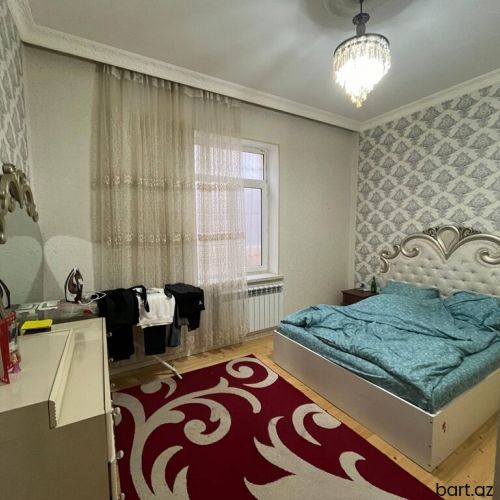 Məhəmmədli qəs 4 otaqli həyət evi satilir.