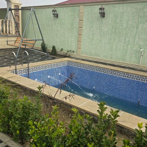 Buzovnada 4 otaqlı həyət evi satılır