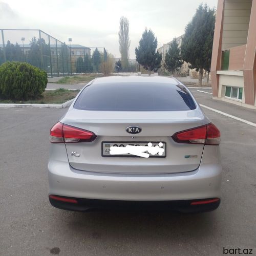 Kia K3: 1.6 l | 2017 il