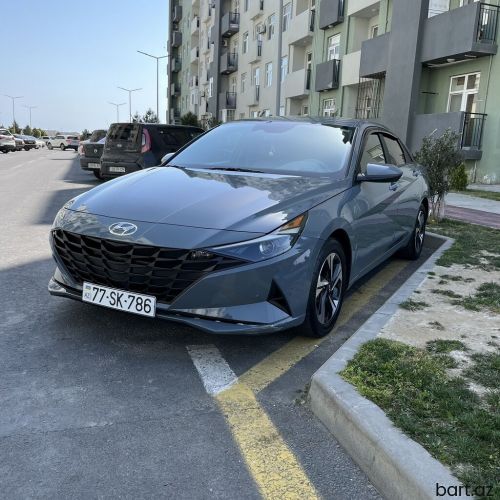 Hyundai Elantra: 2 l | 2021 il 