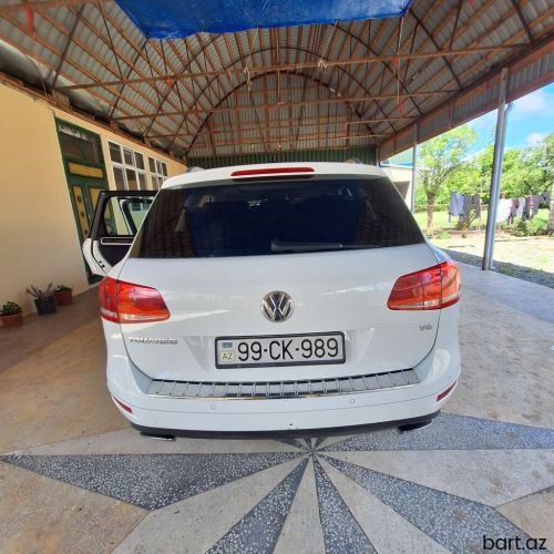 Volkswagen Touareg: 3.6 l | 2012 il 
