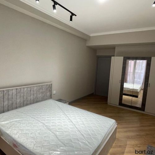 7-ci mikrorayon, 2 otaqlı mənzil satilir