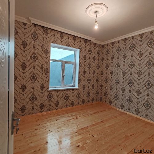 Biləcəridə 4 otaqli həyət evi satilir.