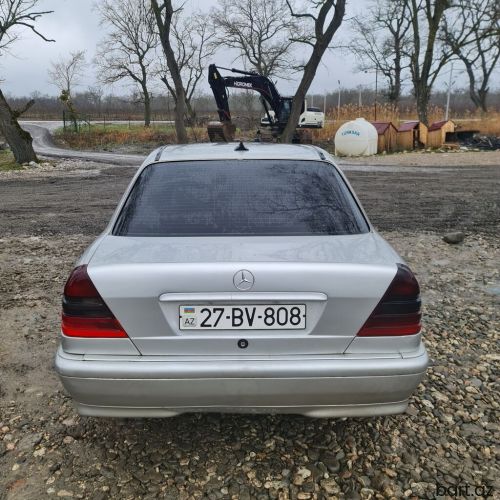 Mercedes-Benz 280: 2.8 | 1998 il